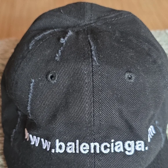 Balenciaga Black Logo Cap - Picture 4 of 9
